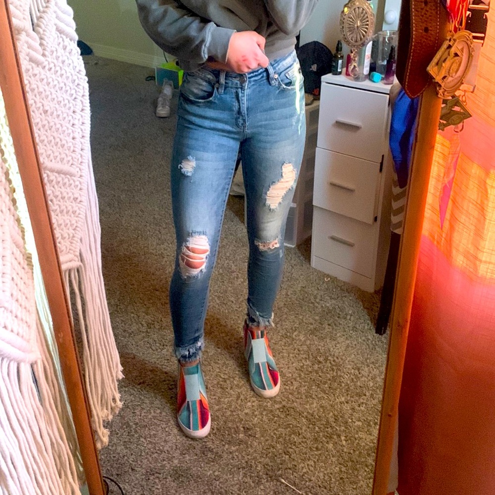 Brand: kancan. Size 25 but fit like a 24.